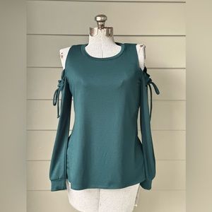 Xhilaration green top